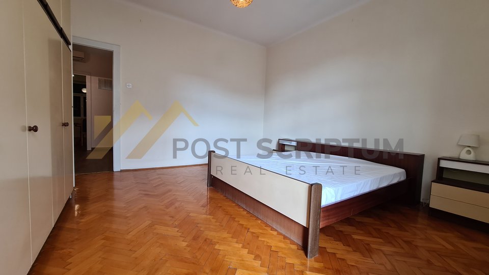 BOL, TWO BEDROOM APARTMENT WITH HIGH CEILINGS, LONG TERM