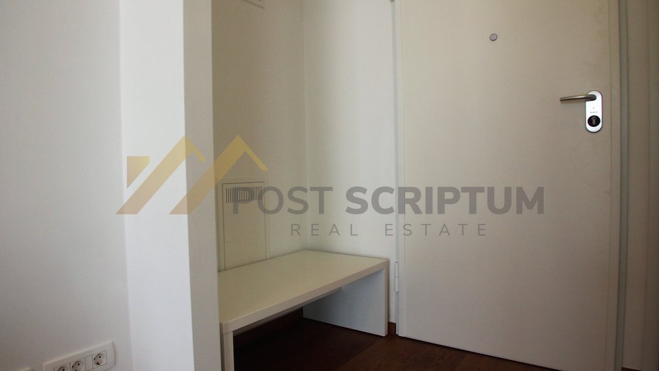 ŽNJAN, ONE BEDROOM APARTMENT WITH PARKING SPACE, LONG TERM