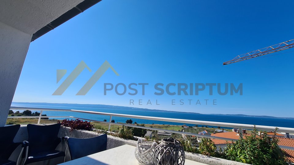 ZNJAN, TWO FLOOR APARTMENT WITH A BEAUTIFUL SEA VIEW