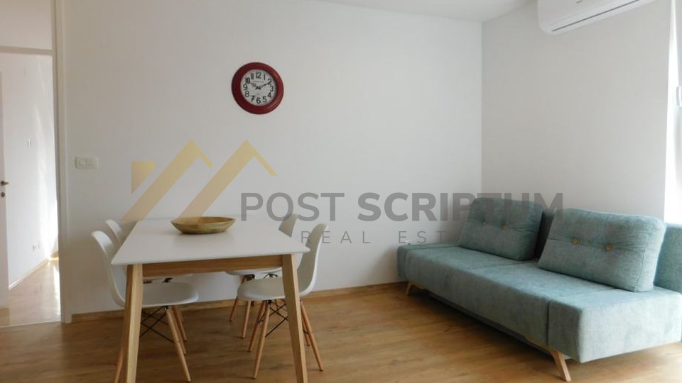 GRIPE, TWO BEDROOM MODERN APARTMENT, LONG TERM