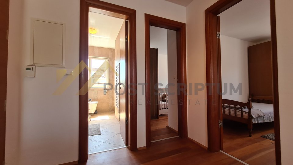 STOMORSKA, BEAUTIFUL TWO-FLOOR APARTMENT WITH OPEN SEA VIEW