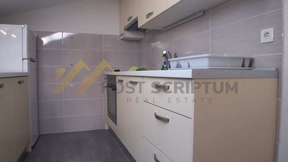 SPLIT 3, TWO BEDROOM APARTMENT, UTILITIES INCLUDED IN THE PRICE
