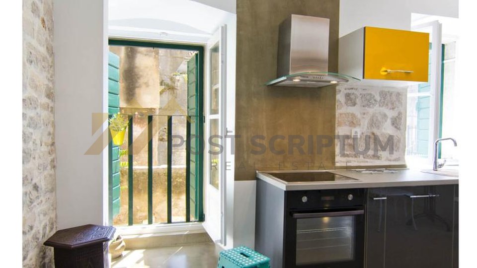 SPLIT - PALACE, EXCLUSIVE ONE BEDROOM APARTMENT