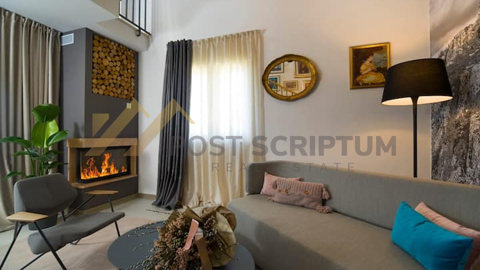 SKROVITA VILA S BAZENOM, JACUZZIJEM I PREDIVNIM VRTOM