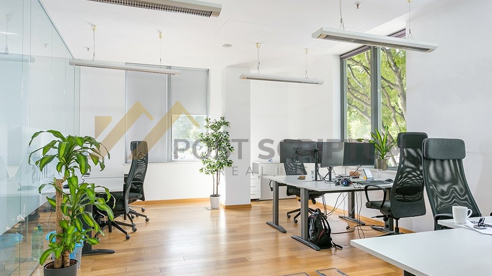 COMMERCIAL PROPRETY IN MODERN BUSINESS BUILDING, ATTRACTIVE LOCATION