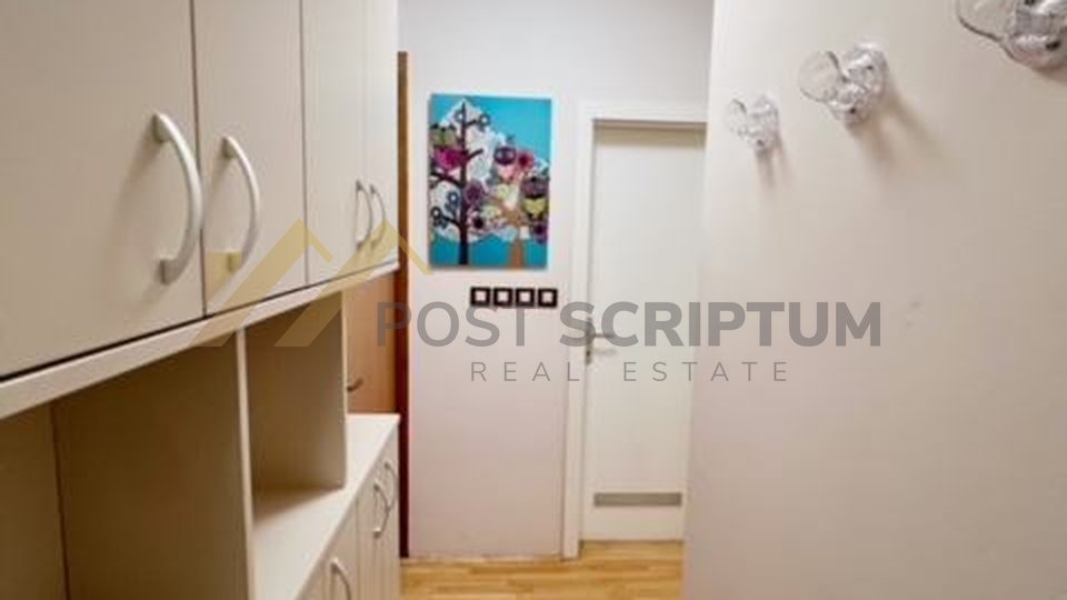 ZAGREB, VRBANI, ONE BEDROOM APARTMENT WITH OUTDOOR PARKING PLACE