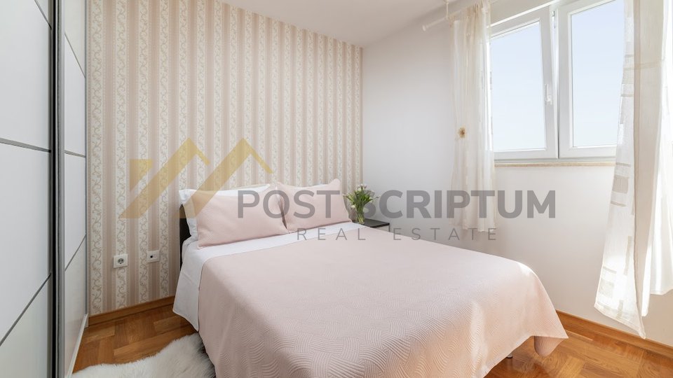 ŽNJAN, COMFORTABLE ONE BEDROOM, PARKING PLACE IN THE GARAGE