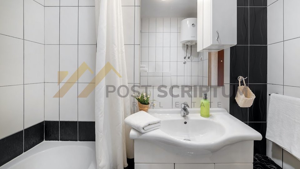 ŽNJAN, COMFORTABLE ONE BEDROOM, PARKING PLACE IN THE GARAGE